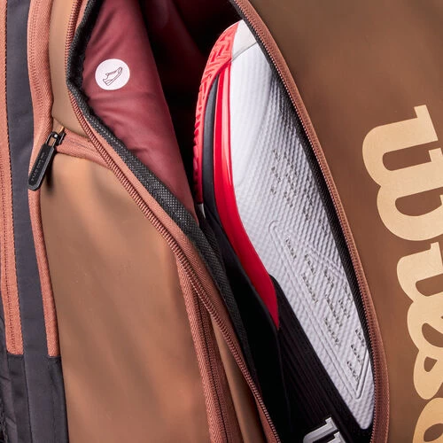 Wilson Super Tour Pro Staff V14 Backpack 5 Wilson Super Tour Pro Staff V14 Backpack - Image 4